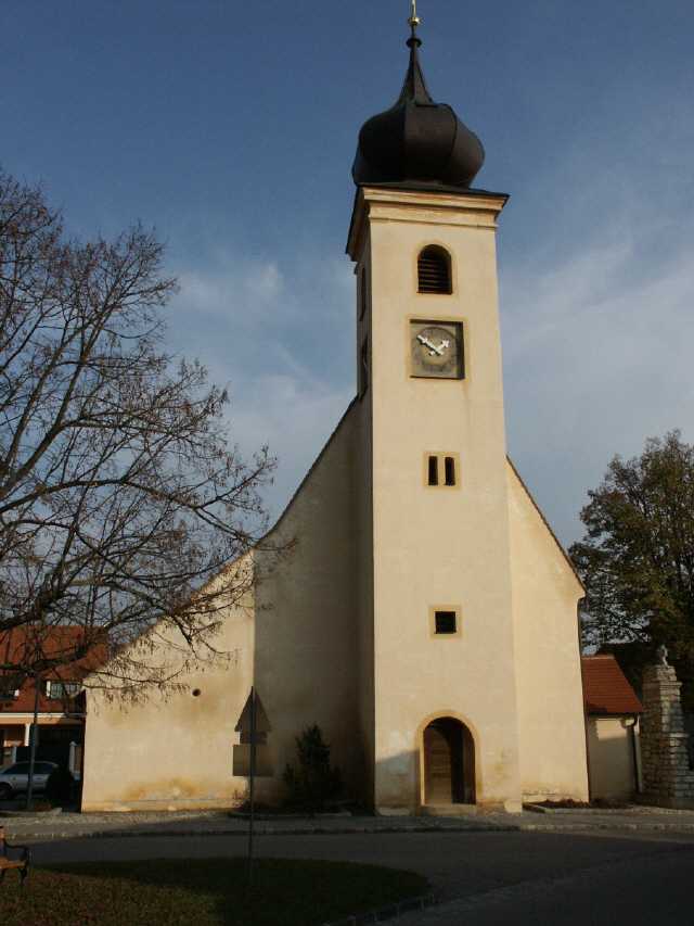 Gedersdorf, Kirche
